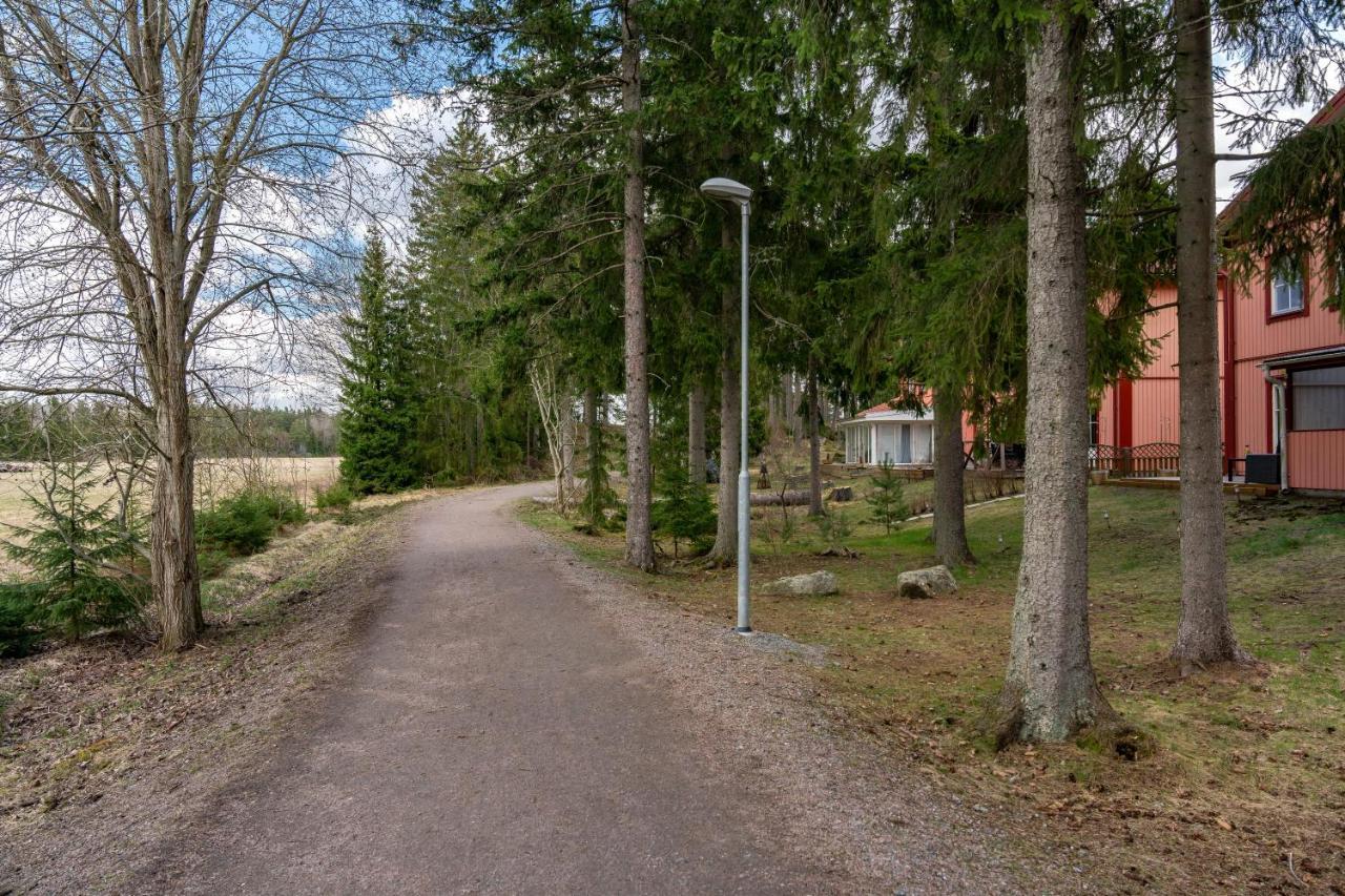 Uppsala Large Family Home Beside Forest Екстериор снимка